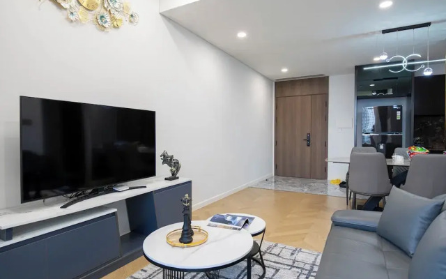 Parkland Riverside Luxury Vacation