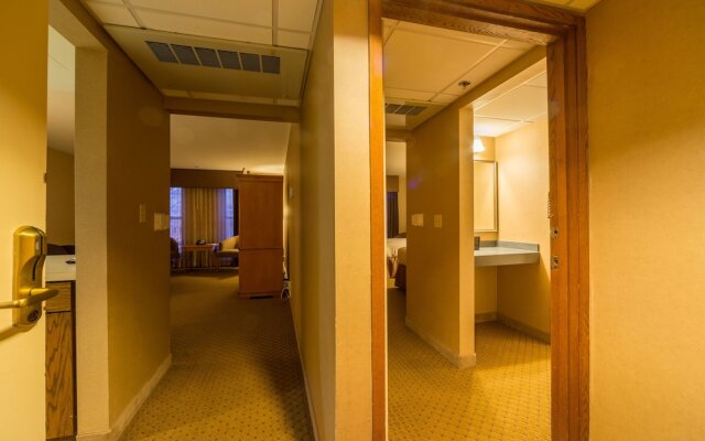 Ramada by Wyndham Milwaukee