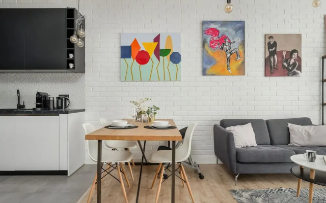 Centrum Parking by Renters Prestige