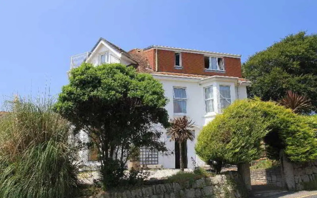 Falmouth Beach Hotel