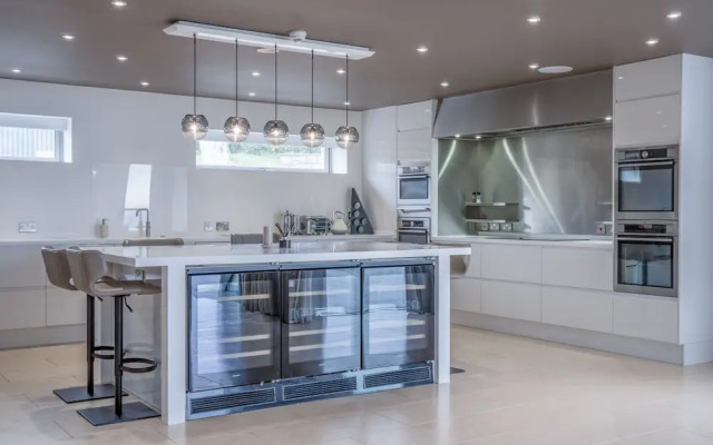 Bryn House - 5 Bed Home - Penmaen