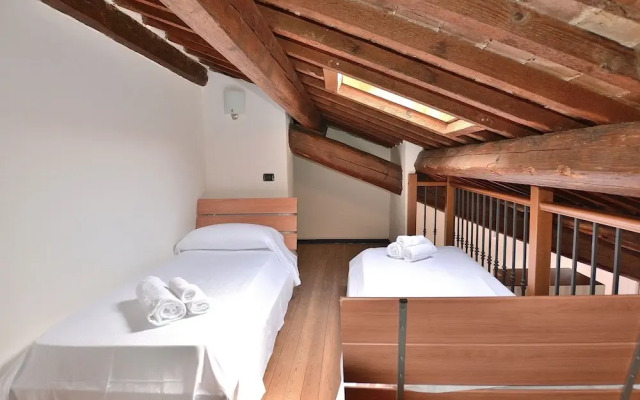 The Knight Loft With Pool