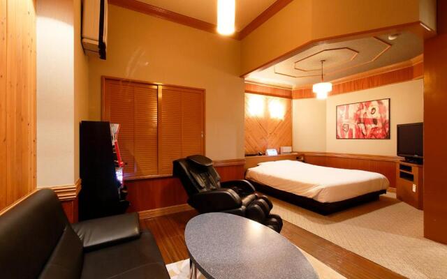 隠家(ajito) HOTEL555 御殿場2