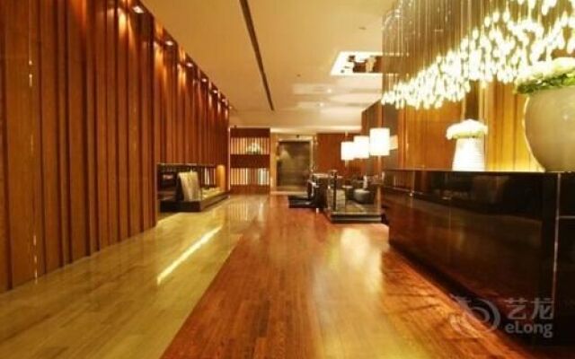 Wuhan Yuntai 6 Plus 1 Hotel