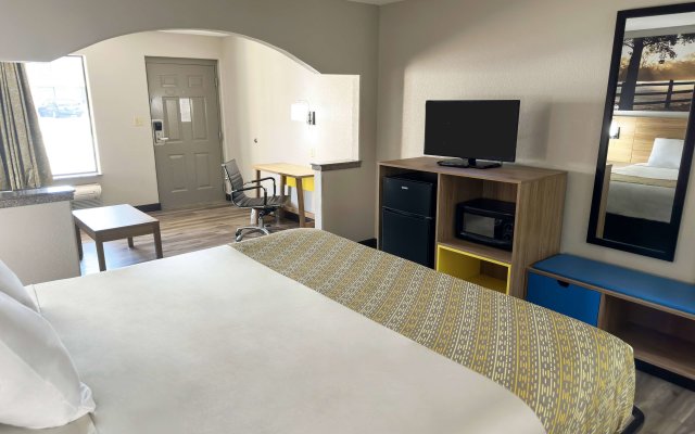 Days Inn & Suites by Wyndham Opelousas