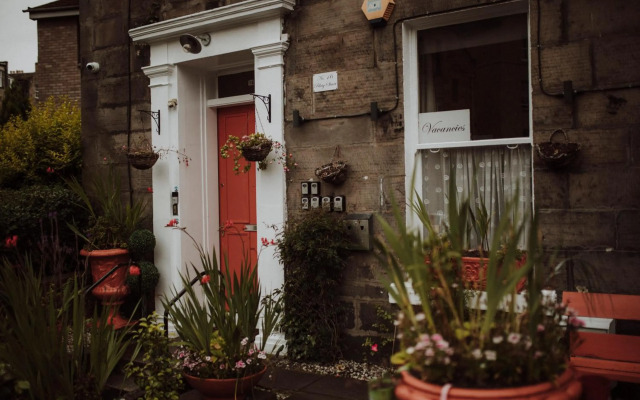 16 Pilrig Guest House