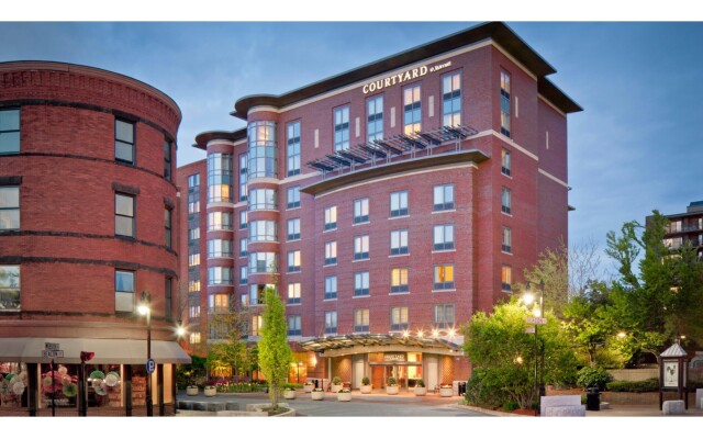 Courtyard by Marriott Boston Brookline