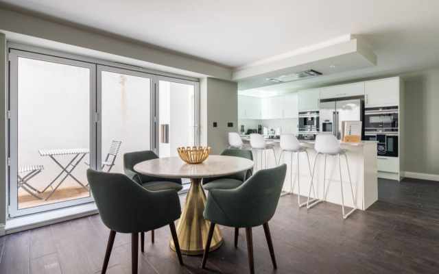 The Ascot Retreat - Spacious 3BDR Home with Parking & Garden