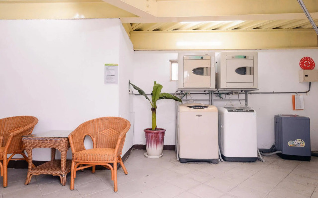Cantaloupe Motel