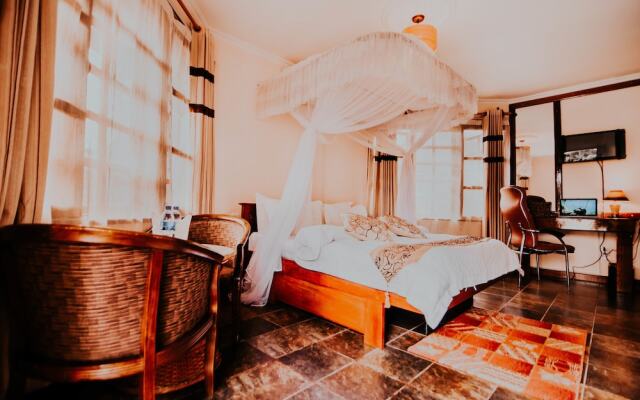 Happy Rhino Hotel