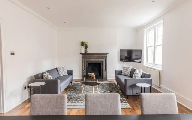 Eson2 - Charming 3 Bedroom Flat in Chelsea