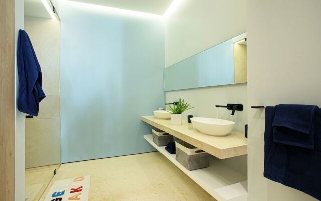 Maxwell Collection Romantic Zone