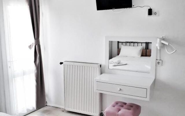 Otel  A