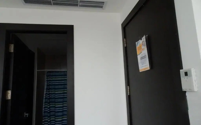 Quo Luxury Room 1 minute to Airport