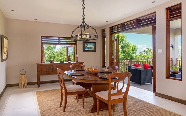 Kanowa , Fully Staffed With Panoramic Views 4 Bedroom Villa