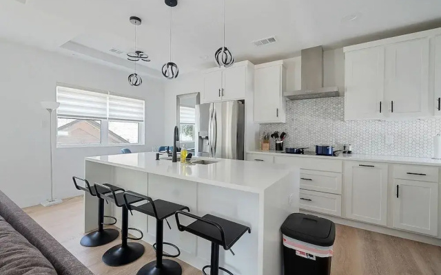 Modern Townhome Rooftop Backyard Garage