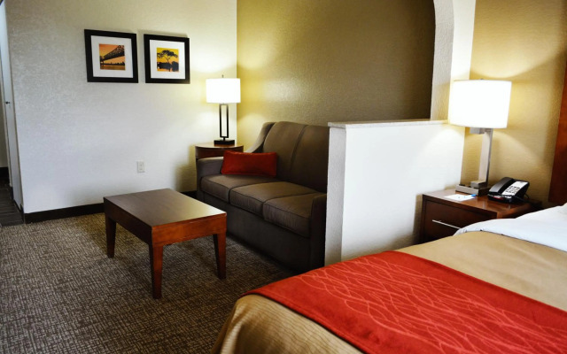 Comfort Inn & Suites Covington - Mandeville
