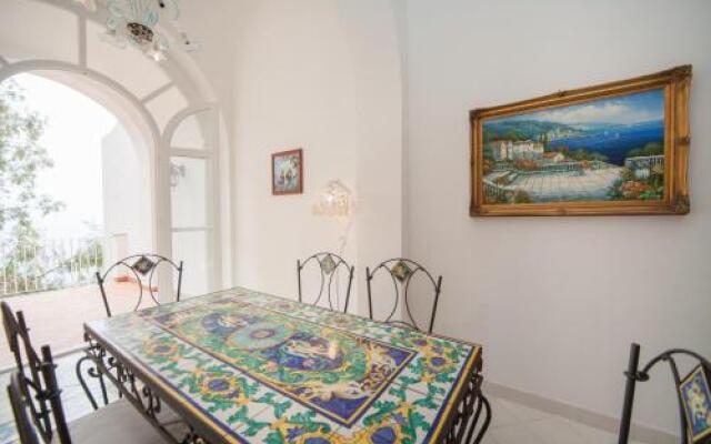 Villacore Capri