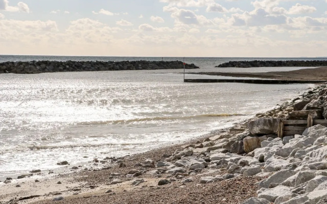 5 Sea Way