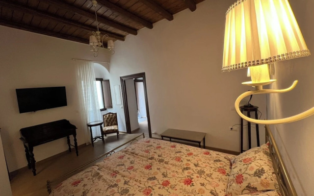 15th Cent. Katharsis Retreat Naxos Old T
