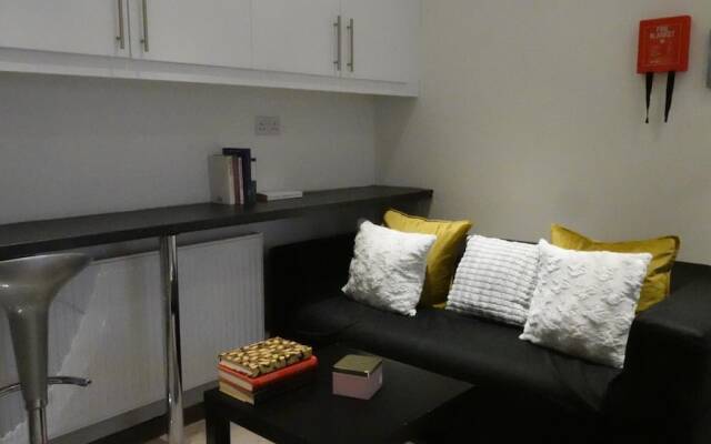 Grand Airport Ensuites