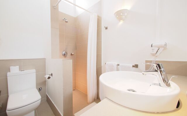 Le Beachclub Serviced Apartments and Villas