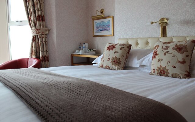 Ashley Hotel