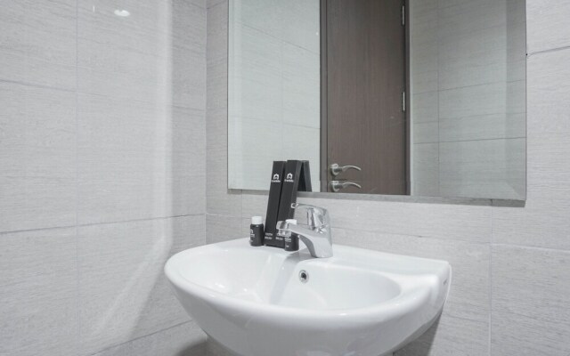 2BR Luxury Modern Ciputra International Apartment