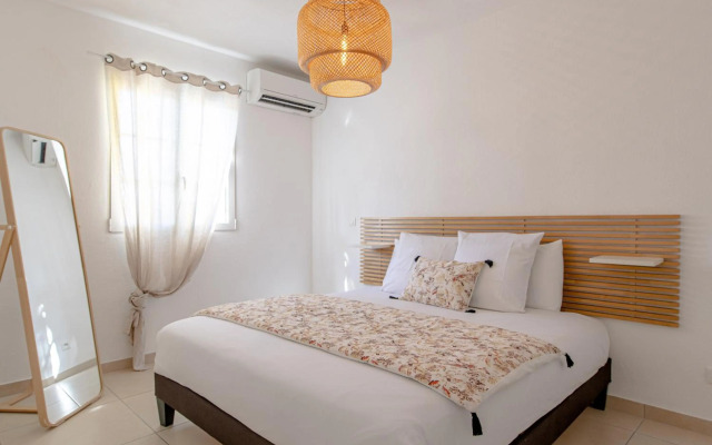 Orient Bay Beach Front Apartment