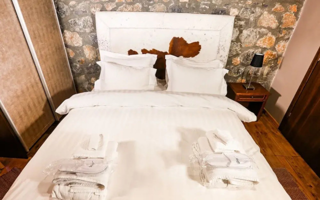 Alluring Holiday Home In Pella With Jacuzzi