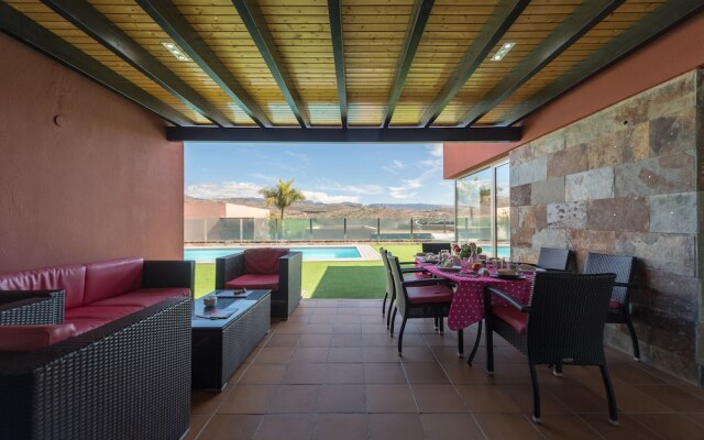 Par 4 Villa 20 GTCar