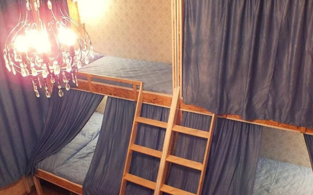 Antre na Fontanke Hostel
