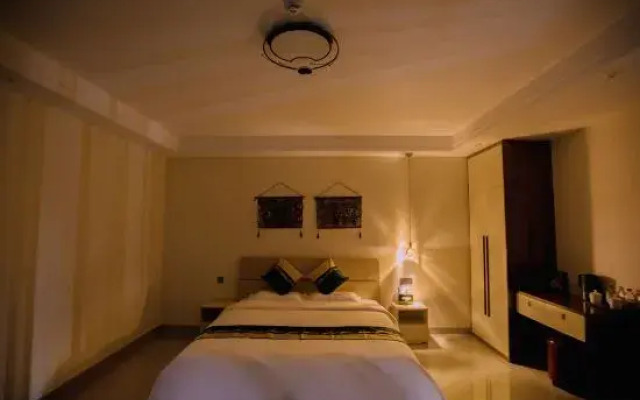 Santa Bara Fanye Residence