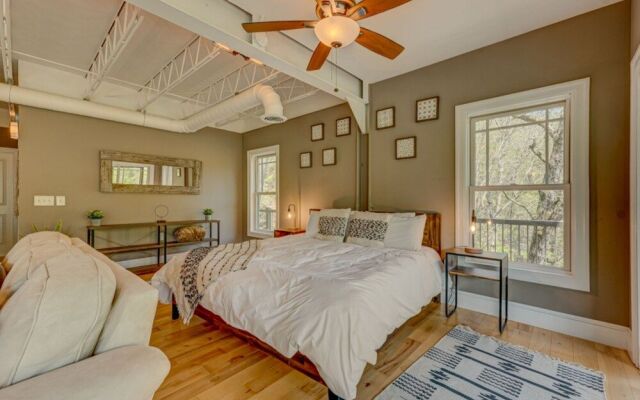 Falcons Nest by Escape to Blue Ridge