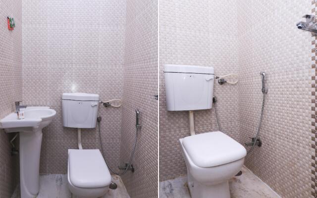 OYO 30929 Hotel Abhishek Inn