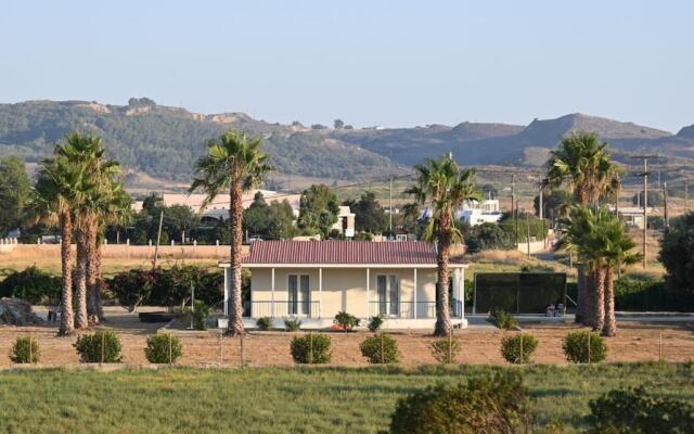 Beachlife: The Bungalow