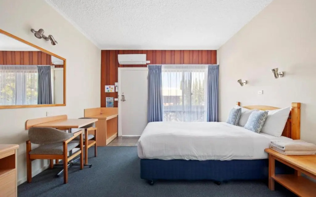 Banjo Paterson Motor Inn