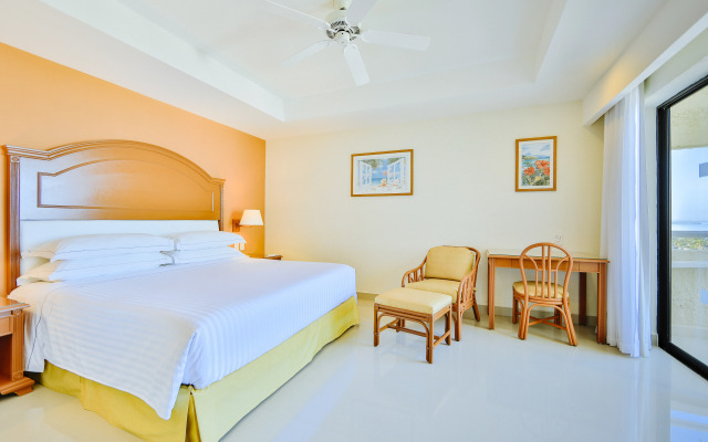 Occidental Tucancun All Inclusive