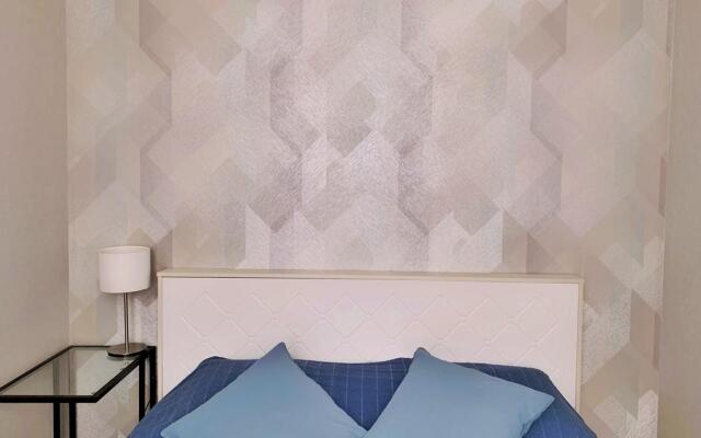 Династия на ул. Лесников 27/1