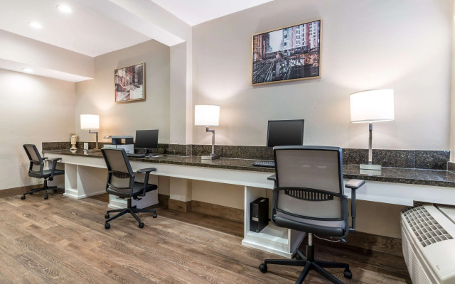 Best Western John Muir Inn