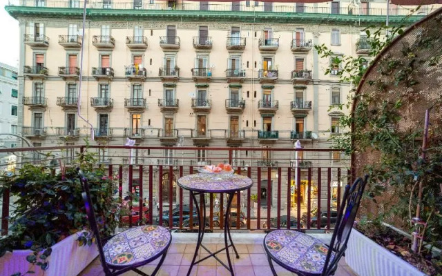 Leucosya Luxury Rooms