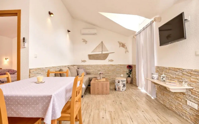 Beach Resort Apartments Bucina