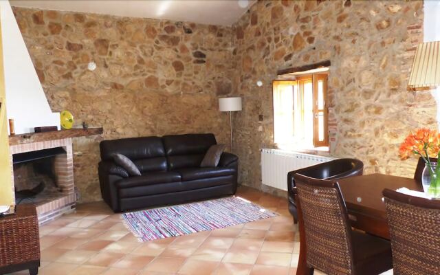 Masia Can Oller by Checkin