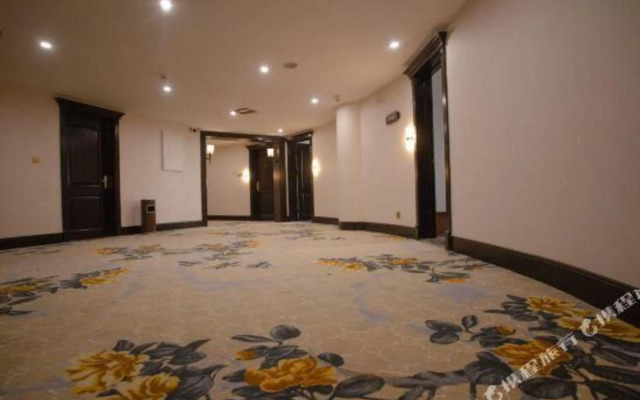 Yixuan Hotel