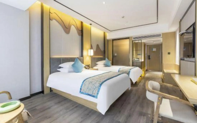 Longquan Nanguo Garden Hotel