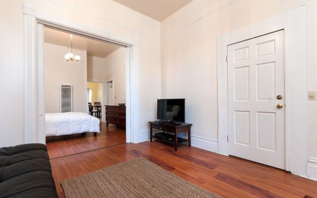 Elegant One Bedroom in Downtown Oakland