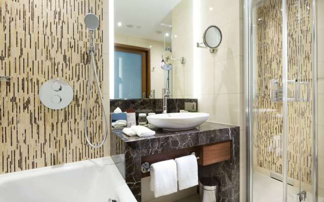 DoubleTree By Hilton & Conference Centre Warsaw
