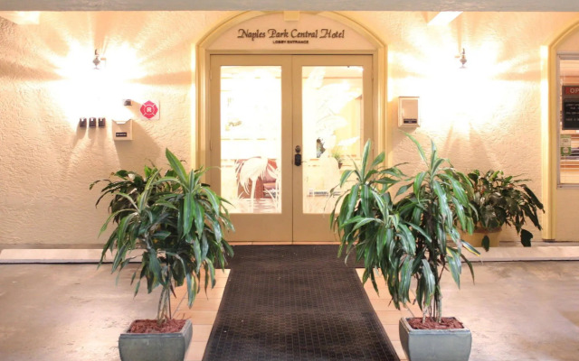 Naples Park Central Hotel