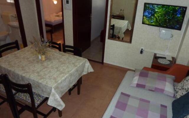 Apartments Zelena Ii