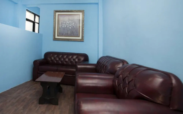 Oyo 419 Hotel Crossroads